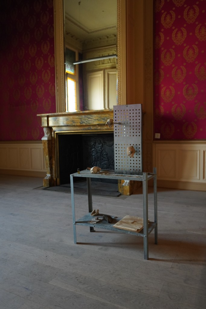 Structure of remains, Archive lll
